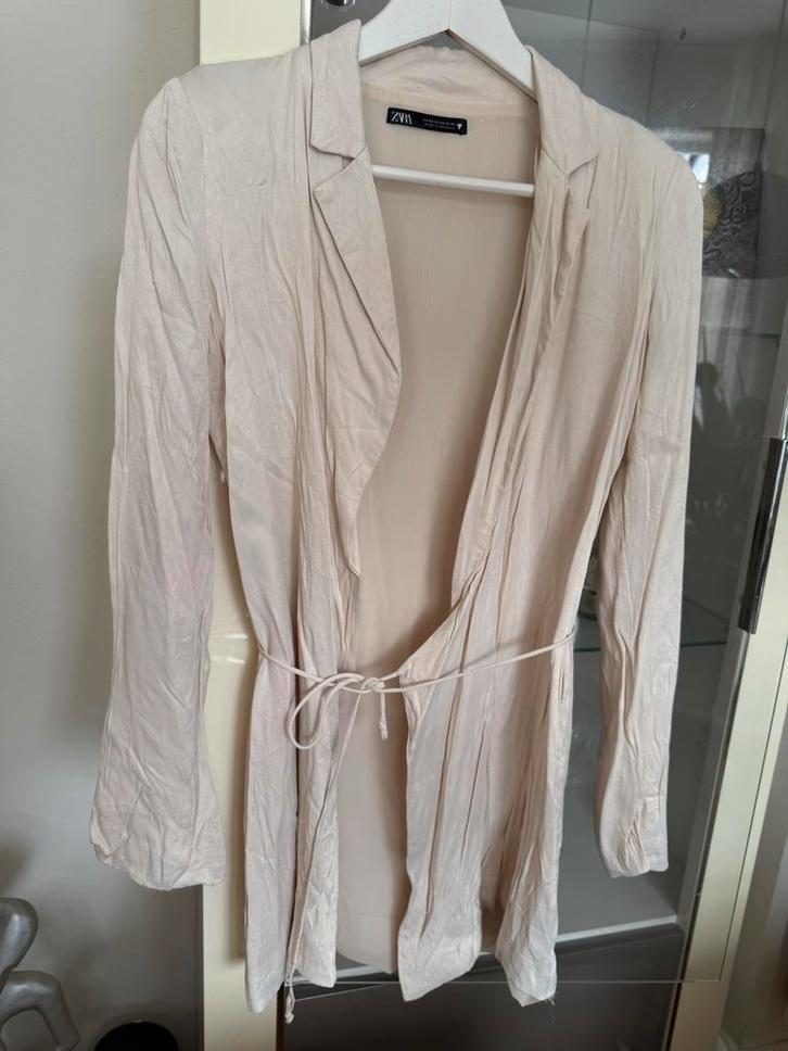 Zara Beige Blazer Maat XS, Kleding | Dames, Jasjes, Kostuums en Pakken, Zo goed als nieuw, Jasje, Maat 34 (XS) of kleiner, Beige