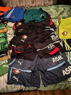 Feyenoord broekjes +/~ 30 stuks, Ophalen of Verzenden, Zo goed als nieuw, Overige maten, Voetbal