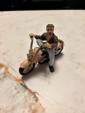 Vintage bike rider beschikbaar voor biedingen