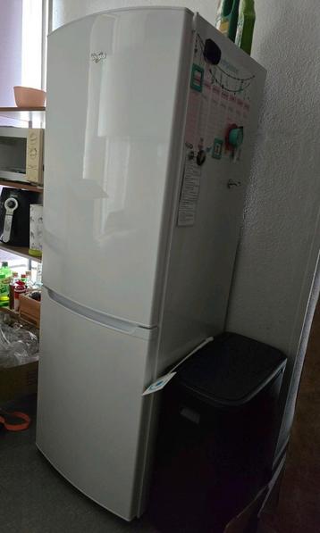 Whirlpool wbe3111a+w koel/vriescombinatie koelkast diepvries beschikbaar voor biedingen