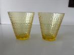 Iittala Kastehelmi 2 glazen - geel, Huis en Inrichting, Keuken | Servies, Glas of Glazen, Ophalen of Verzenden, Overige stijlen
