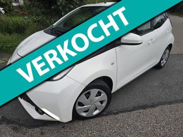 Toyota Aygo 1.0 VVT-i x-play/Navi/Camera/Airco beschikbaar voor biedingen