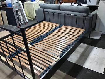 Priam tweepersoons metalen Ikea bed
