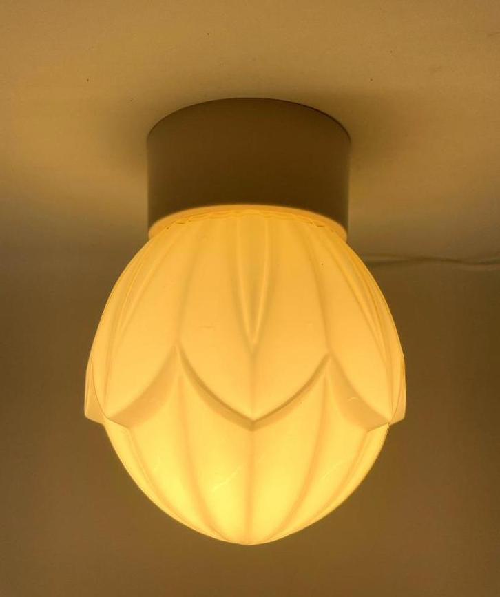 Glazen, licht groengele plafondlamp Thabur jaren '30 vintage, Huis en Inrichting, Lampen | Plafondlampen, Gebruikt, Glas, Kunststof
