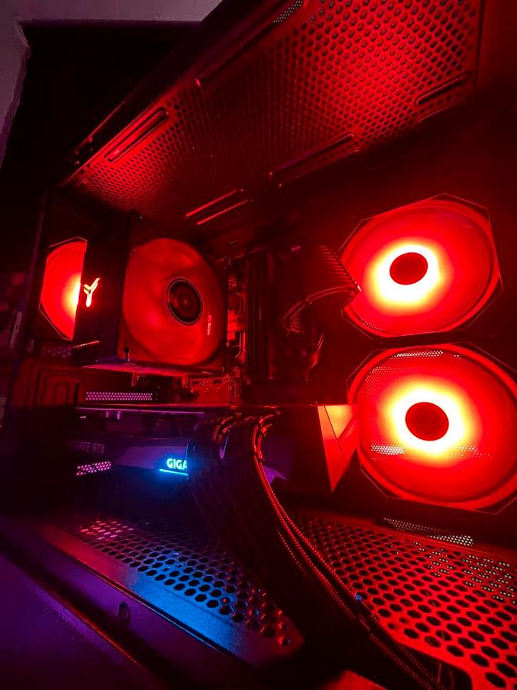 !GRATIS MONITOR! RTX 3070 Gaming Pc, Computers en Software, Desktop Pc's, Zo goed als nieuw, 4 Ghz of meer, SSD, 32 GB, Met videokaart