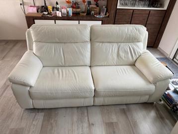 Bankstel | RUNDERLEDER | 2 .5 zits | 2x RELAX electr. | USB beschikbaar voor biedingen