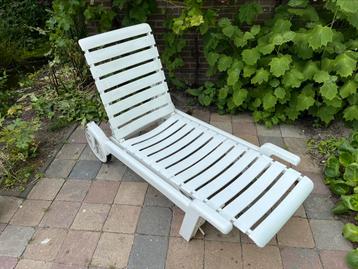 Roversgarden witte verstel- en verrijdbare ligstoel  beschikbaar voor biedingen