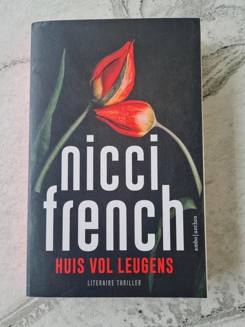 1 boek €5 - 7 boeken €25: Nicci French - Huis vol leugens, Boeken, Thrillers, Zo goed als nieuw, Nederland, Ophalen of Verzenden