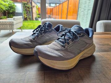 New Balance 880 Dames Hardloopschoenen Maat 40/41 beschikbaar voor biedingen