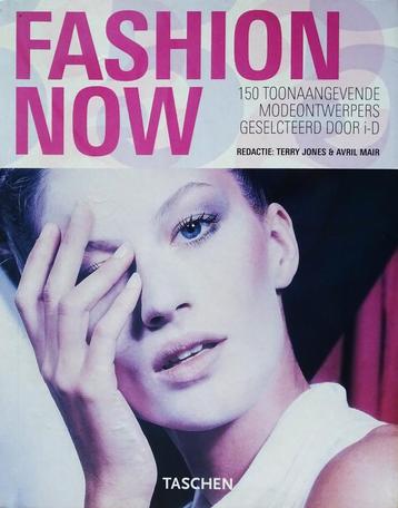 FASHION NOW: 150 TOONAANGEVENDE MODEONTWERPERS beschikbaar voor biedingen