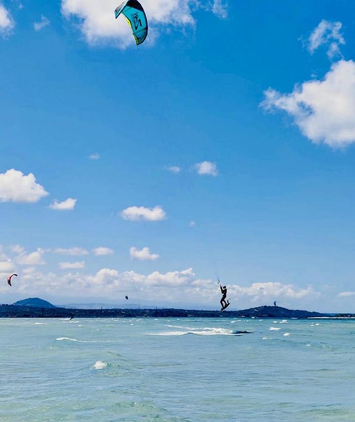 Complete Kitesurf Set - Lieuwe, Zian, Mystic, Watersport en Boten, Kitesurfen, Gebruikt, Kitesurf-set, 7 m², Twintip, Ophalen