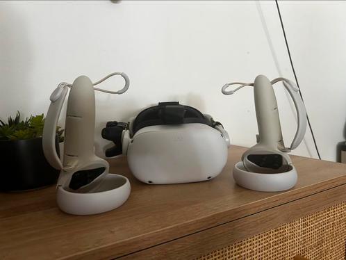 Quest 2 | 1,5 jaar oud, Spelcomputers en Games, Virtual Reality, Gebruikt, Overige platformen, Ophalen