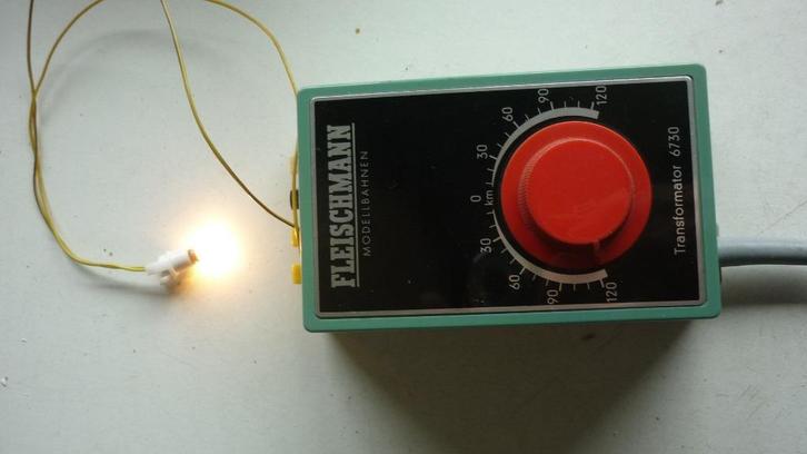 Fleischmann 6730 transformator, Hobby en Vrije tijd, Modeltreinen | H0, Gebruikt, Transformator of Voeding, Gelijkstroom, Fleischmann