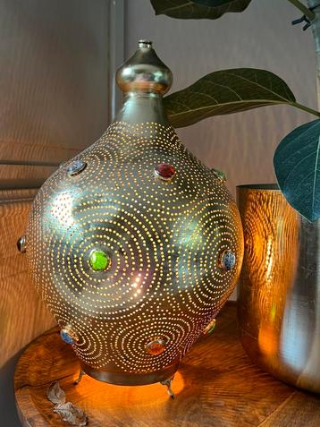 Prachtige oosterse lamp uit Marakesh beschikbaar voor biedingen