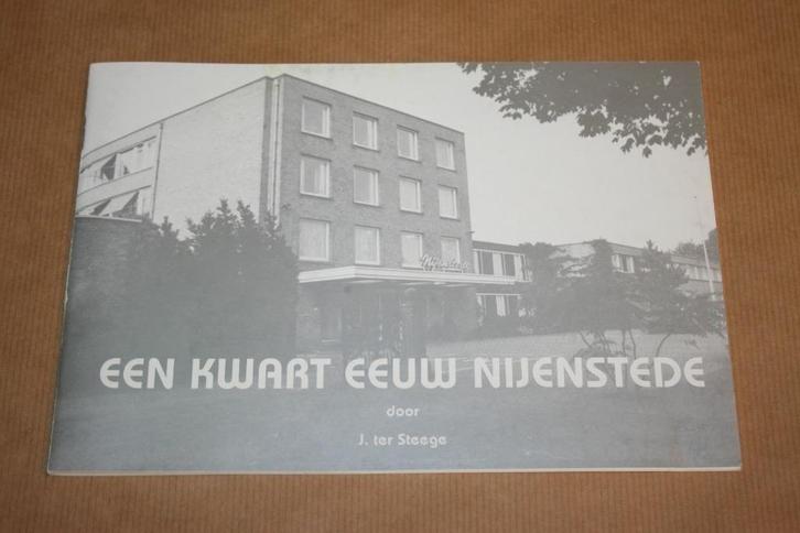 Een kwart eeuw Nijenstede, Boeken, Geschiedenis | Stad en Regio, Gelezen, Ophalen of Verzenden