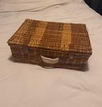 Vintage Rieten Picknickmand 6 personen, Hobby en Vrije tijd, Picknickmanden, Ophalen of Verzenden, Zo goed als nieuw
