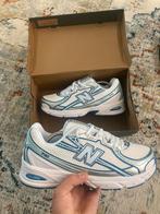 Blauw/witte sneakers maat 43 | Met doos, Kleding | Heren, Schoenen, Blauw, Nieuw, Ophalen of Verzenden, Sneakers of Gympen