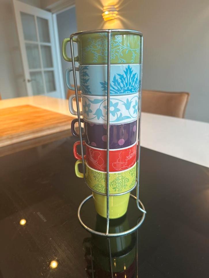 Design koffiekopjes pt. – 6 stuks met houder – ongebruikt, Huis en Inrichting, Keuken | Servies, Zo goed als nieuw, Kop(pen) en/of Schotel(s)