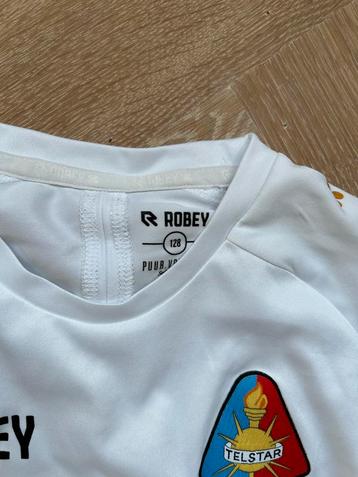 Robey Telstar Tenue Maat 128 + Sokken beschikbaar voor biedingen