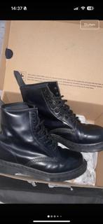 Dr. Martens - Maat 39 mono black, Ophalen of Verzenden, Gedragen, Zwart, Lage of Enkellaarzen