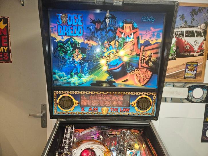 Judge dredd flipperkast, Verzamelen, Automaten | Flipperkasten, Gebruikt, Dot-matrix, Flipperkast, Bally, Ophalen