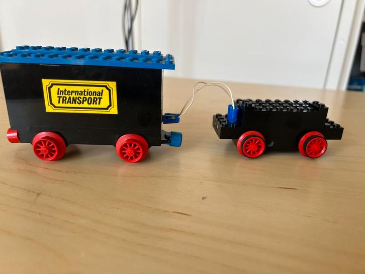 Lego 12V trein met rails (jaren ‘80) + lego, Hobby en Vrije tijd, Modeltreinen | Overige schalen, Zo goed als nieuw, Treinset