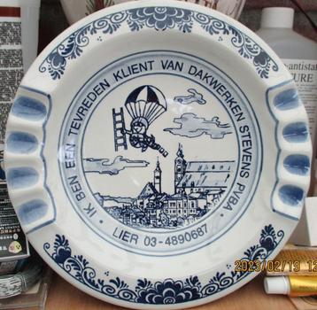 Grote Delfs Blauwe Asbakken 5 euro is een spotprijsje.  beschikbaar voor biedingen