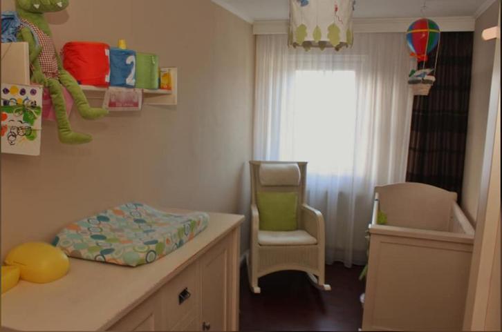 complete babykamer massief hout, Kinderen en Baby's, Kinderkamer | Complete kinderkamers, Gebruikt, Jongetje of Meisje, Ophalen