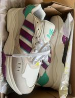 Adidas Retropy F90 Wit/Paars - Nieuw - Maat 43, Ophalen of Verzenden, Nieuw, Wit, Sneakers of Gympen