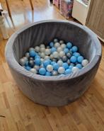 Velvet Ballenbak donker grijs met blauw wit zilveren ballen., Ophalen, Zo goed als nieuw
