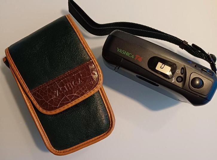 YASHICA T4 SAFARI,    RARE !, Audio, Tv en Foto, Fotocamera's Analoog, Refurbished, Compact, Overige Merken, Verzenden