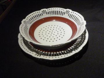 Bavaria fruittest opengewerkt  Ø21 -23 cm bordeau beschikbaar voor biedingen