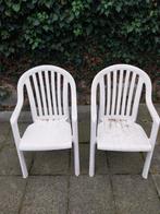 2 witte kunststof tuinstoelen, Tuin en Terras, Tuinstoelen, Ophalen, Gebruikt, Kunststof