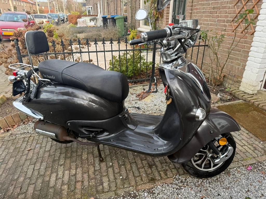 Scooter te koop, Ophalen, Zo goed als nieuw, Benzine, Overige merken