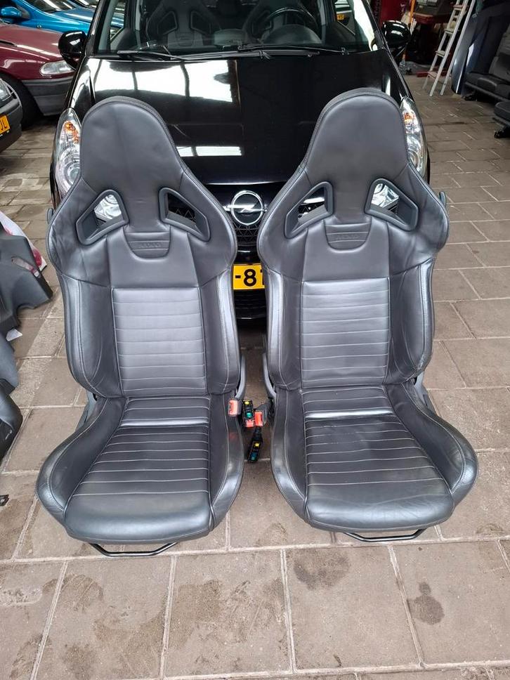 Volleder setje recaro stoelen van een opel corsa d OPC.., Auto-onderdelen, Interieur en Bekleding, Opel, Nieuw, Ophalen of Verzenden