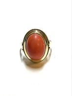 14k gouden ring met een bloedkoraal, Sieraden, Tassen en Uiterlijk, Ringen, Ophalen of Verzenden, Met edelsteen, Dame, Goud