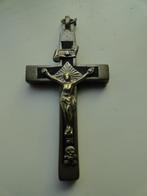 Antiek kruis met zilveren Jezus figuur aan het kruis, Ophalen of Verzenden