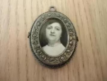 Vintage verzilverde fotohouder. beschikbaar voor biedingen