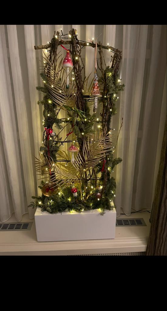 Decoratieve witte bak met houten frame en lichtjes, Antiek en Kunst, Antiek | Woonaccessoires, Ophalen
