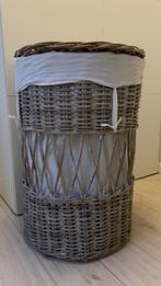 Mooie, zeer ruime rieten wasmand te koop!, Ophalen, Mand, Rond, Zo goed als nieuw