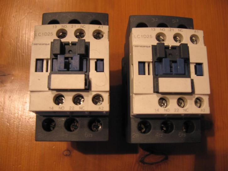 Telemecanique magneetschakelaar LC1D25 relais., Hobby en Vrije tijd, Elektronica-componenten, Gebruikt, Verzenden