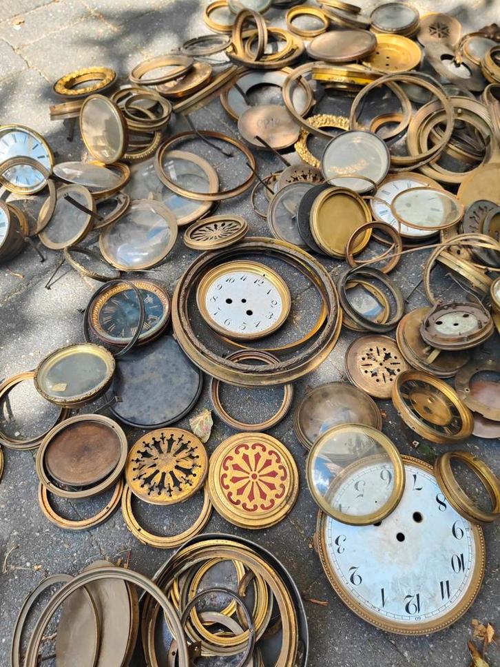 Antieke Klokonderdelen Verzameling ongeveer 36 kilo pendules, Antiek en Kunst, Antiek | Klokken, Ophalen