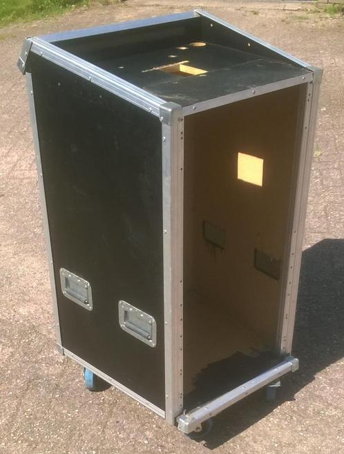 DJ-Booth op wielen 19 inch 20HE, tbv apparatuur, Muziek en Instrumenten, Behuizingen en Koffers, Gebruikt, Overige instrumenten
