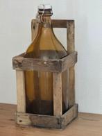 Vintage bruine fles in houten krat * Decoratie uit Zweden, Ophalen