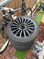 Fiat 500 zomerbanden op 16” velg, Ophalen, Zo goed als nieuw