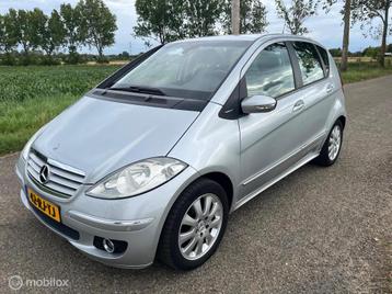 Mercedes A-klasse 200 Elegance Automaat / 5-DRS / Airco beschikbaar voor biedingen