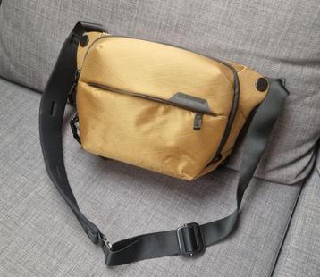  Peak Design Sling 3L v2 Coyote cameratas beschikbaar voor biedingen