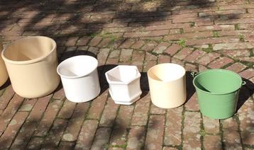 Bloempot plastic bak bakjes pot potjes planten pot beschikbaar voor biedingen