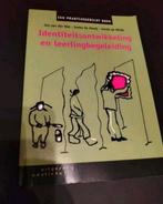 Identiteitsontwikkeling en leerlingbegeleiding, Ophalen, Zo goed als nieuw, Uitgeverij Coutinho