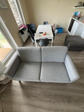 Gratis af te halen: bank + hocker